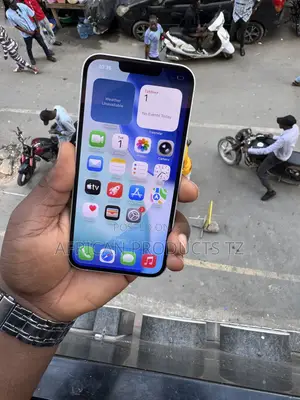 Apple iPhone 13 128 GB White