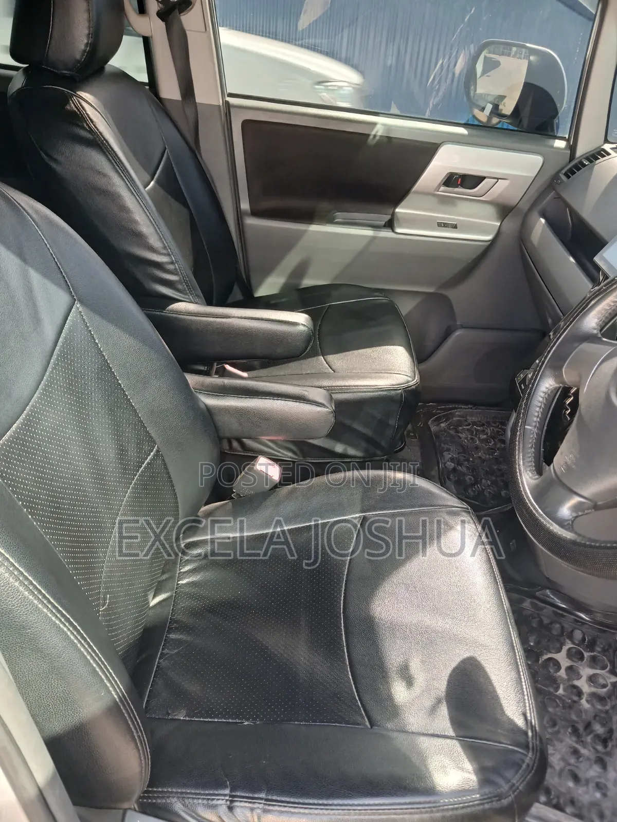 Toyota Noah 2008 Silver