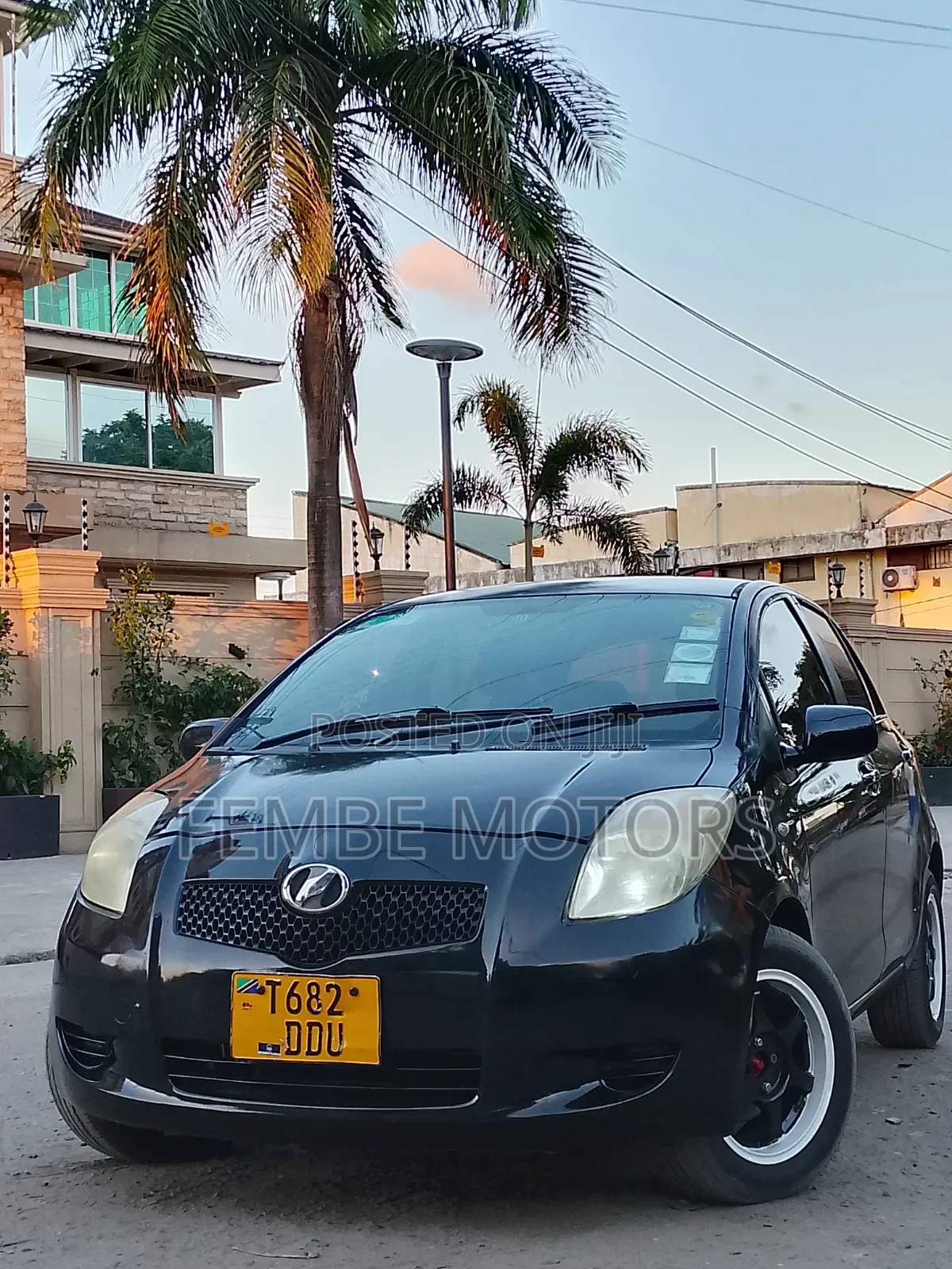 Toyota Vitz 2005 Black
