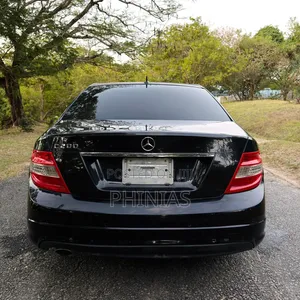 Mercedes-Benz C-Class 2010 Black