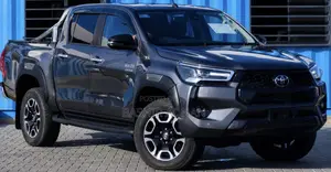 Toyota Hilux 2021 Gray