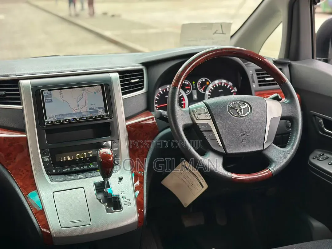 Toyota Vellfire 2009 Pearl