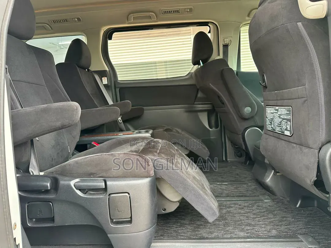 Toyota Vellfire 2009 Pearl