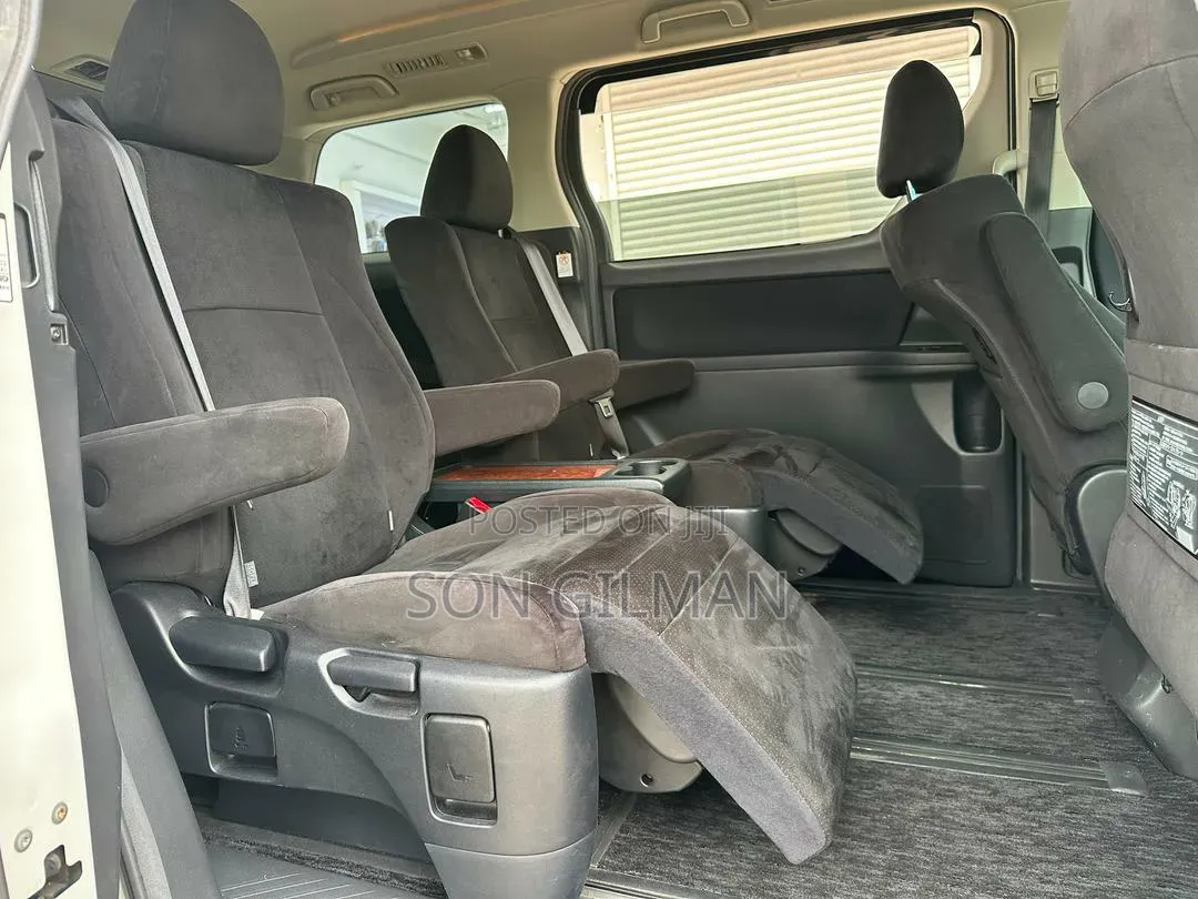 Toyota Vellfire 2009 Pearl
