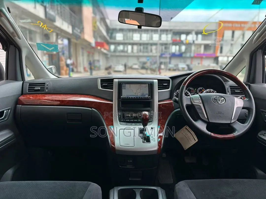 Toyota Vellfire 2009 Pearl