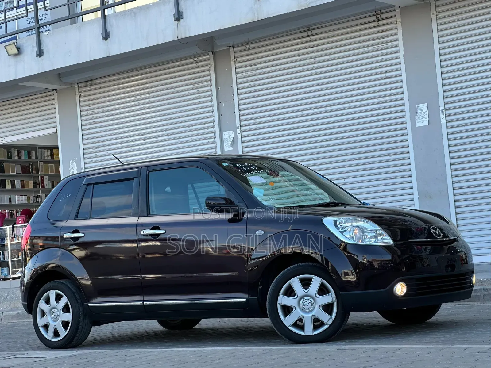 Mazda Verisa 2005 Black