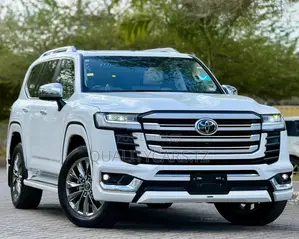 Toyota Land Cruiser 2025 White