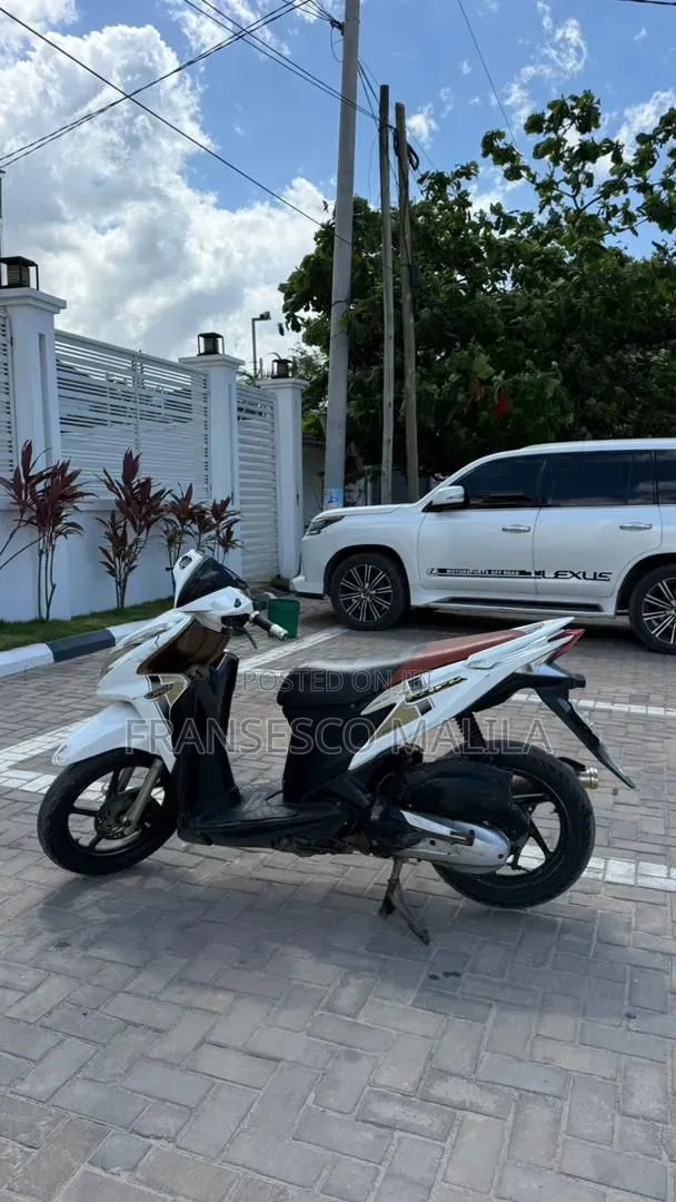 Honda 2015 White