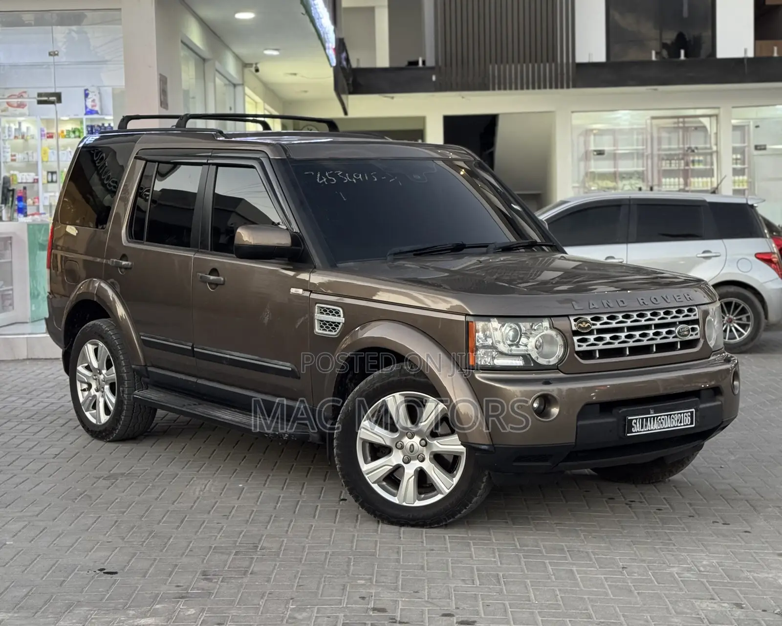 Land Rover Discovery 2013 Gray