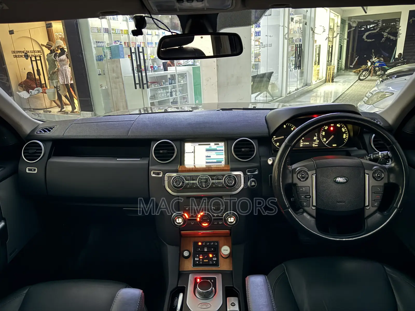 Land Rover Discovery 2013 Gray