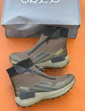 6 Colours Ecco Brand Men's Leather Boot Shoes or Footwears