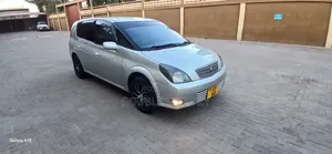 Toyota Opa 2000 Silver