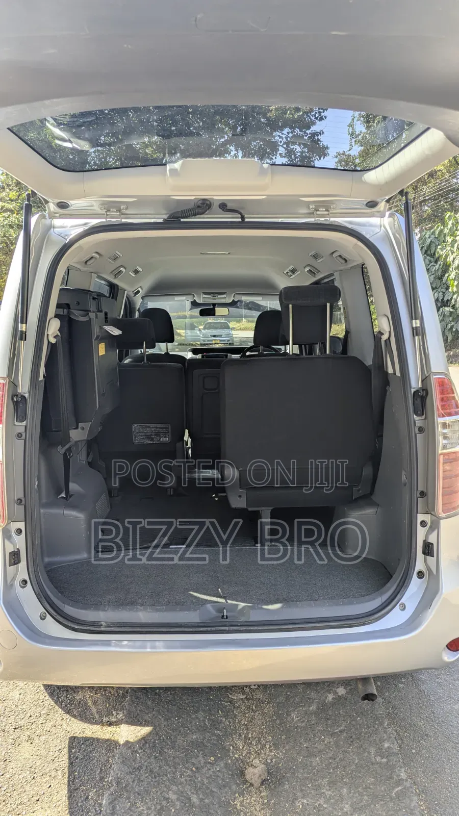 New Toyota Noah 2.0 158hp FWD (7 Seater) 2008 Silver