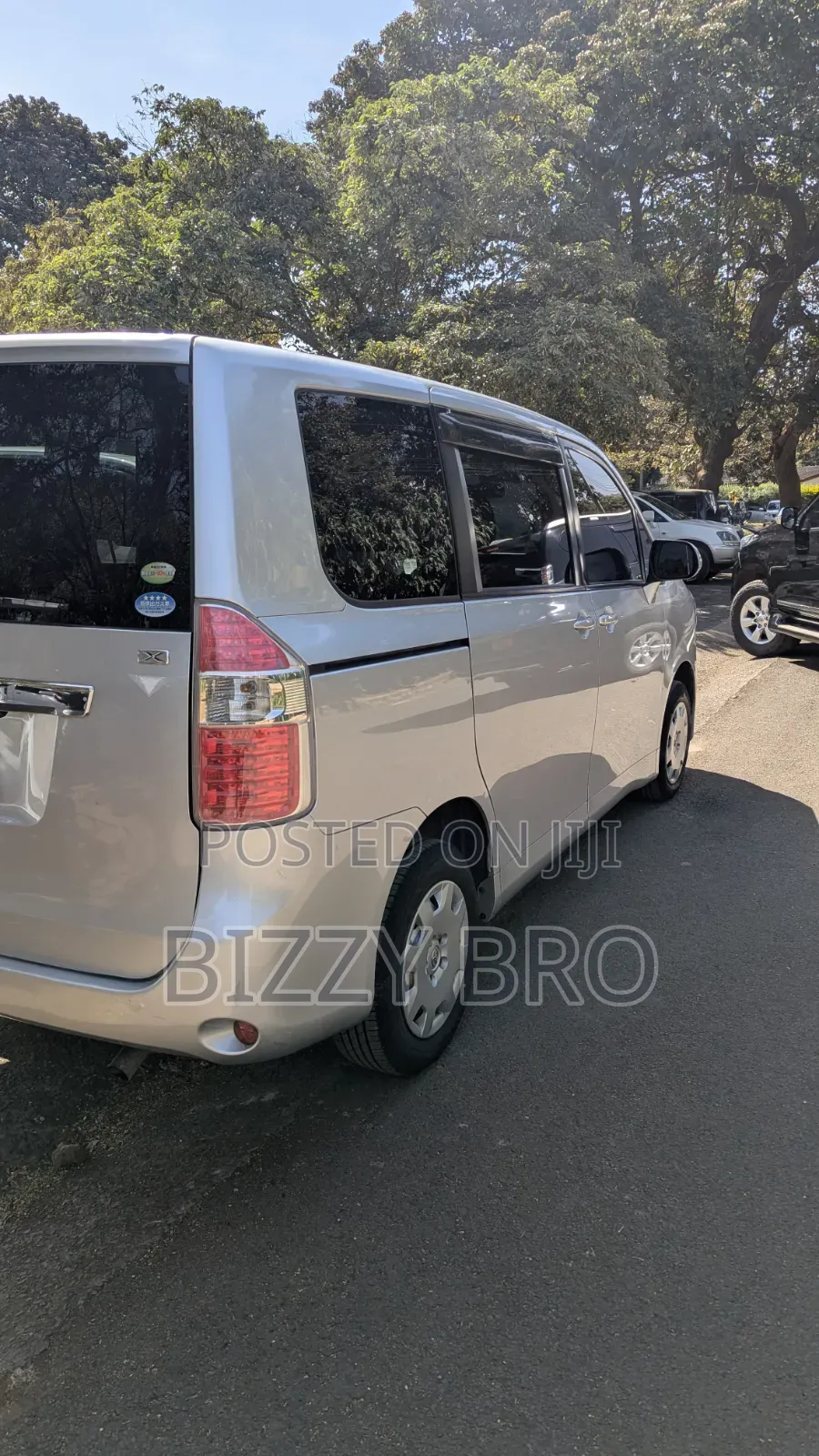 New Toyota Noah 2.0 158hp FWD (7 Seater) 2008 Silver