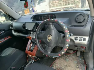 Toyota Corolla Rumion 2009 Black