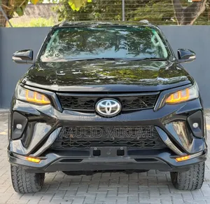 Toyota Fortuner 2018 Black
