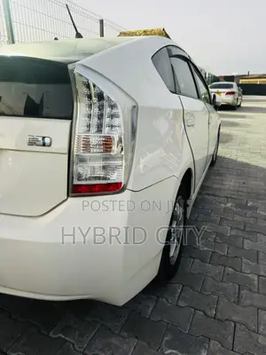 Toyota Prius III 2010 Pearl