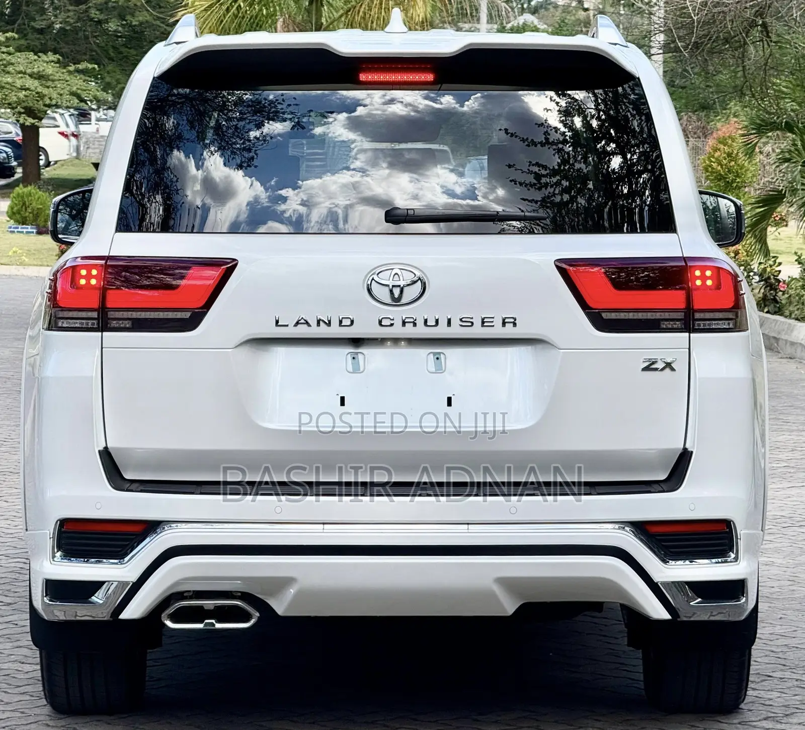 Toyota Land Cruiser LC300 2025 Pearl