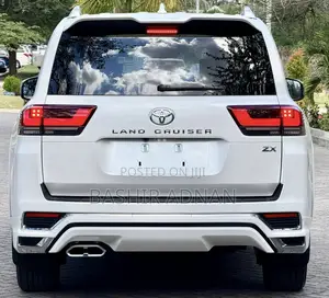Toyota Land Cruiser LC300 2025 Pearl