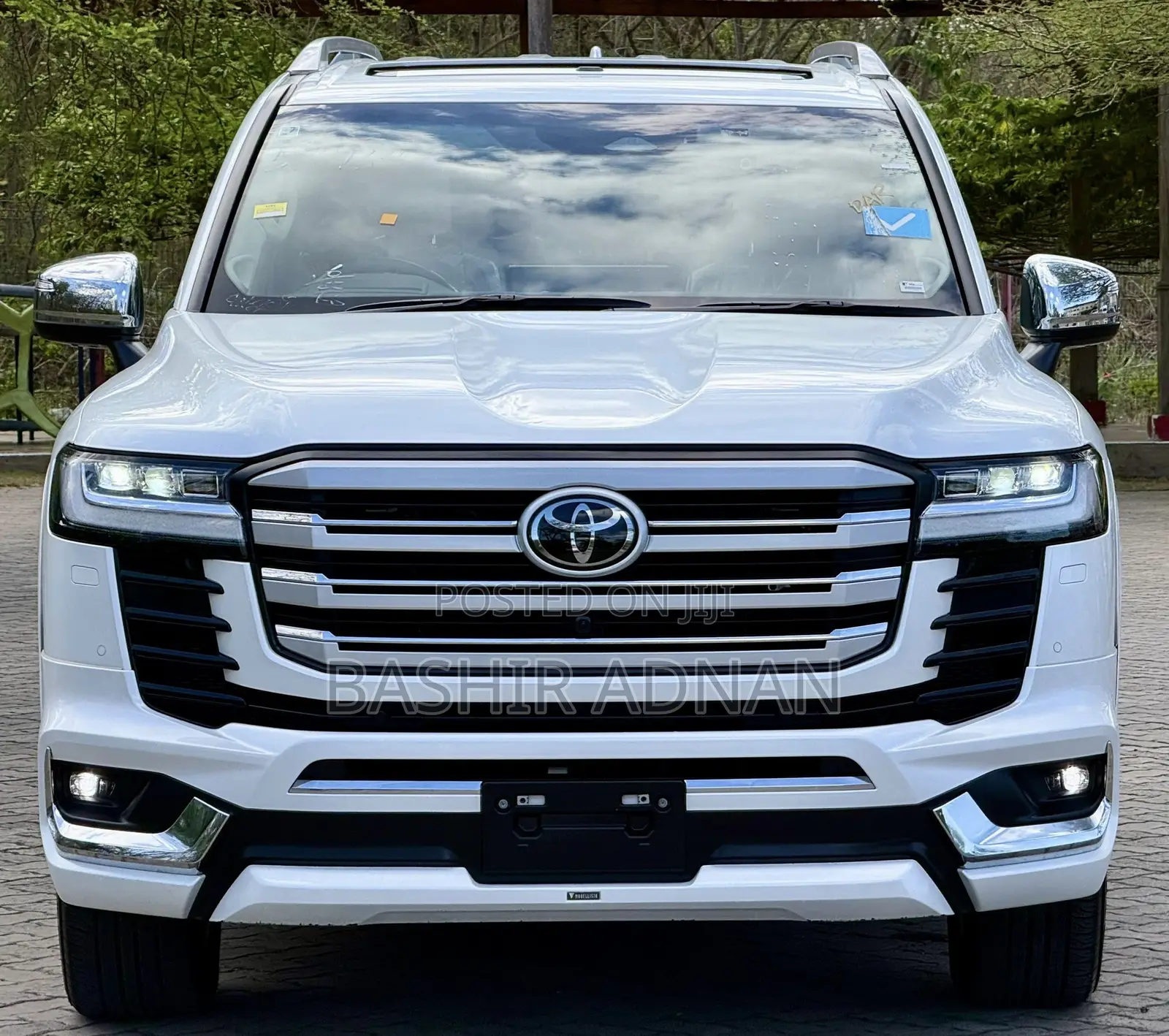 Toyota Land Cruiser LC300 2025 Pearl
