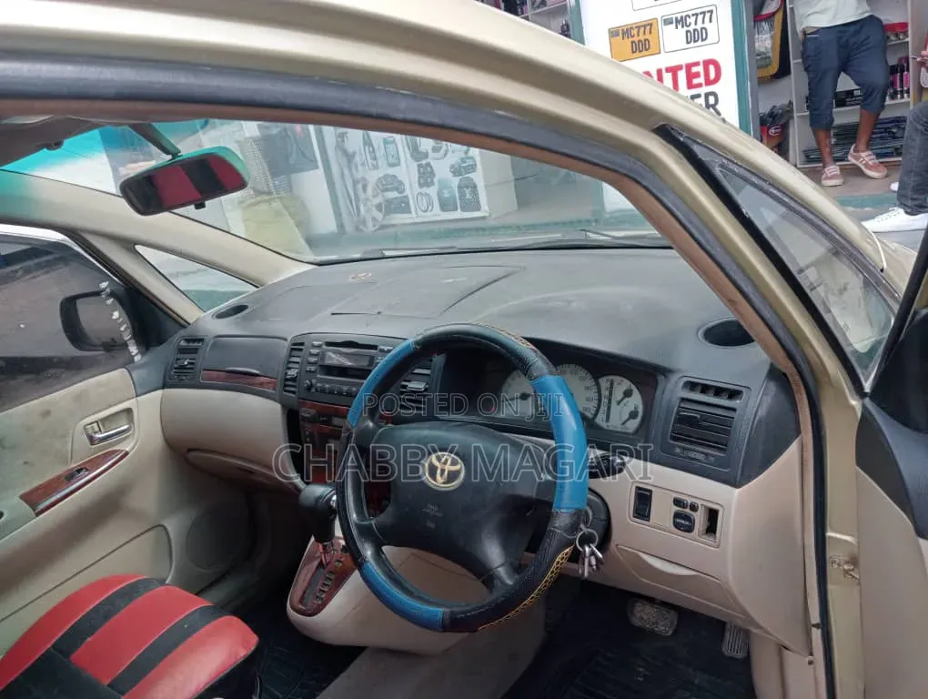 Toyota Corolla Spacio 1.5 X 2003 Gold