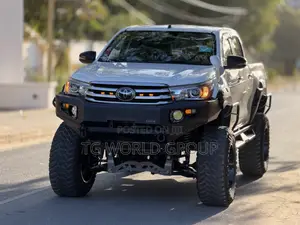 Toyota Hilux 2.4 Diesel 2020 White