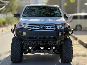 Toyota Hilux 2.4 Diesel 2020 White