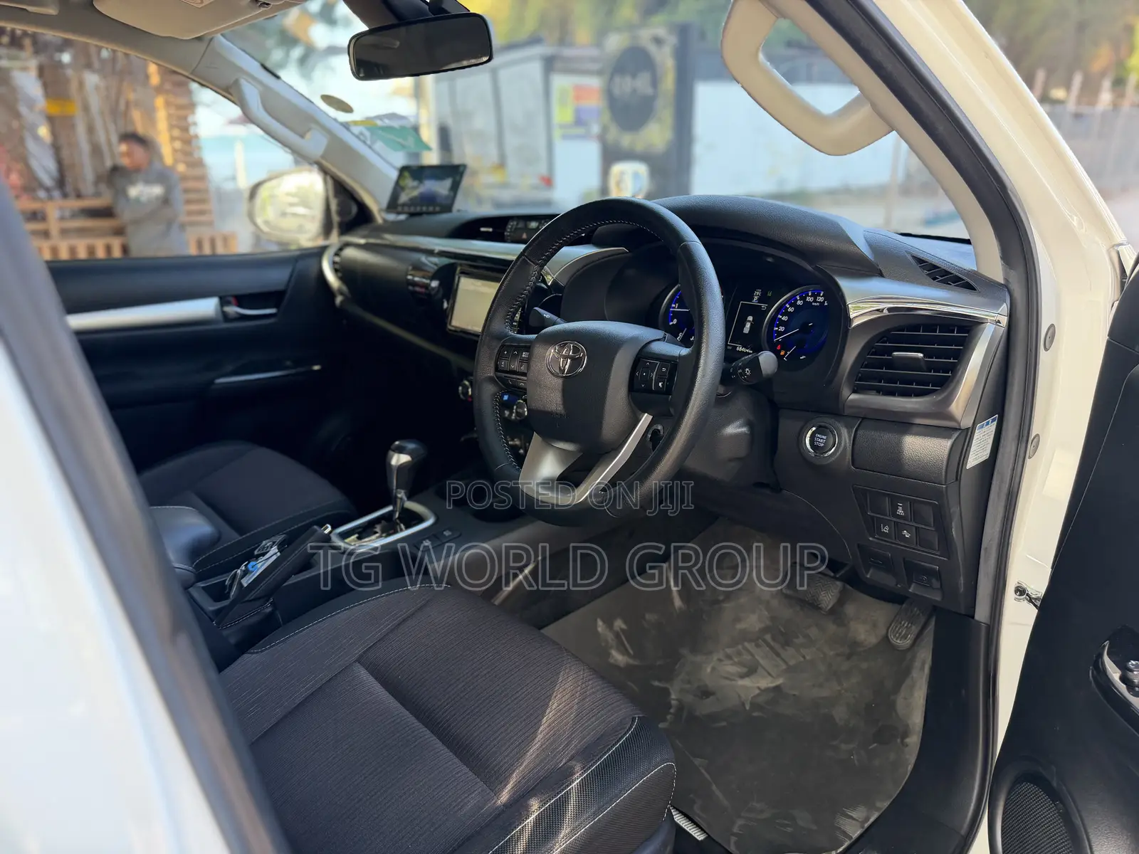 Toyota Hilux 2.4 Diesel 2020 White