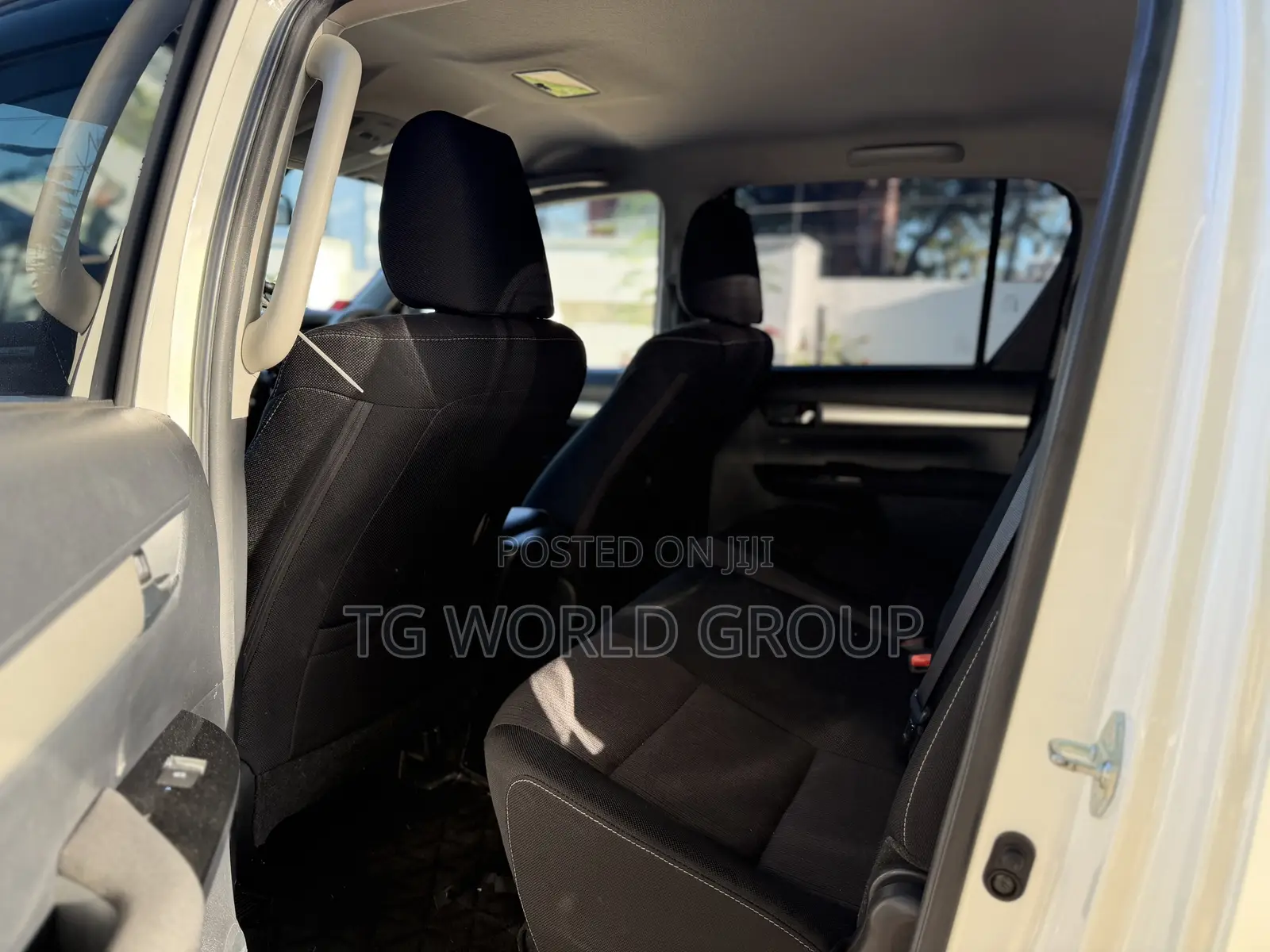 Toyota Hilux 2.4 Diesel 2020 White