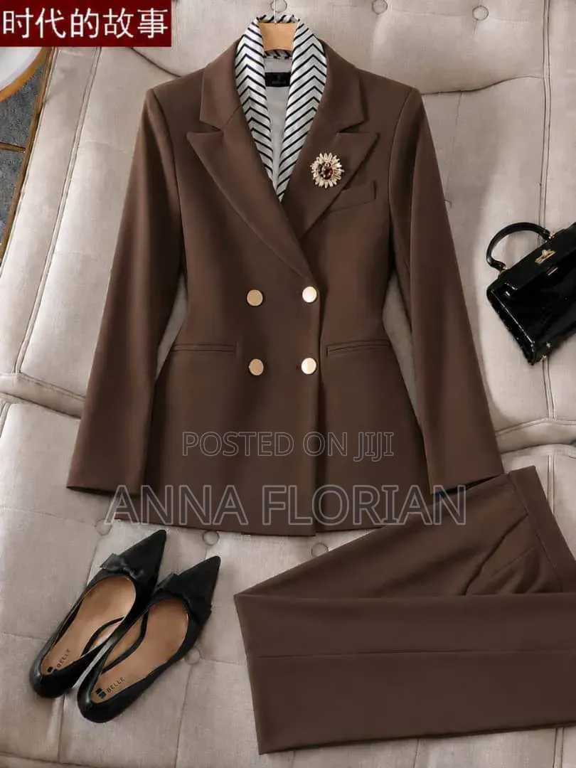 Suit Ya Kifahari Ya Kike