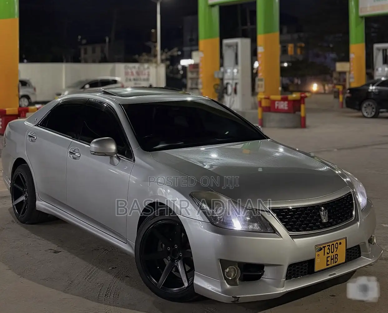 Toyota Crown 2010 Silver