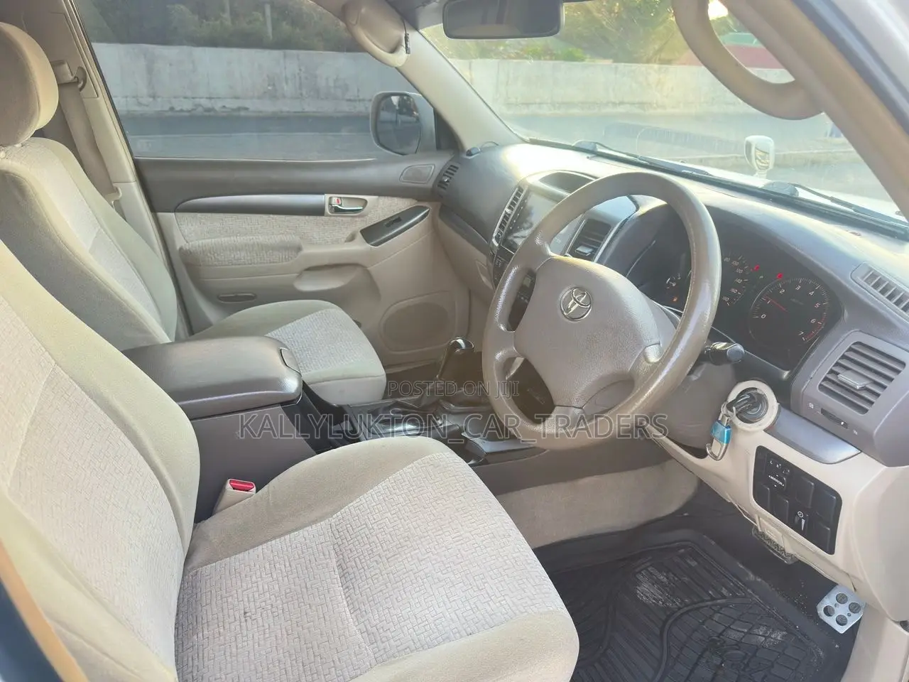 Toyota Land Cruiser Prado 2007 White