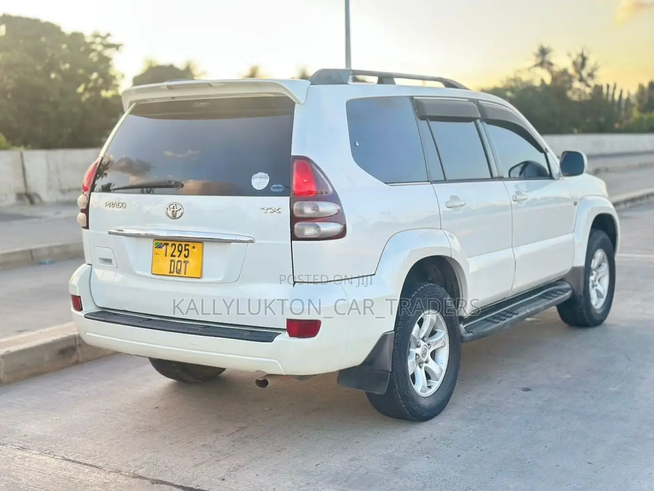 Toyota Land Cruiser Prado 2007 White
