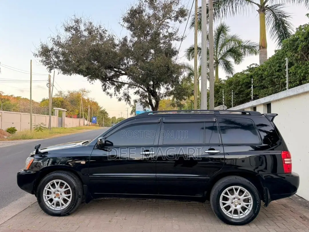 Toyota Kluger 2004 Black