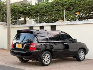 Toyota Kluger 2004 Black