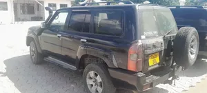 Nissan Patrol 2009 Black