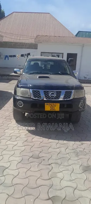 Nissan Patrol 2009 Black