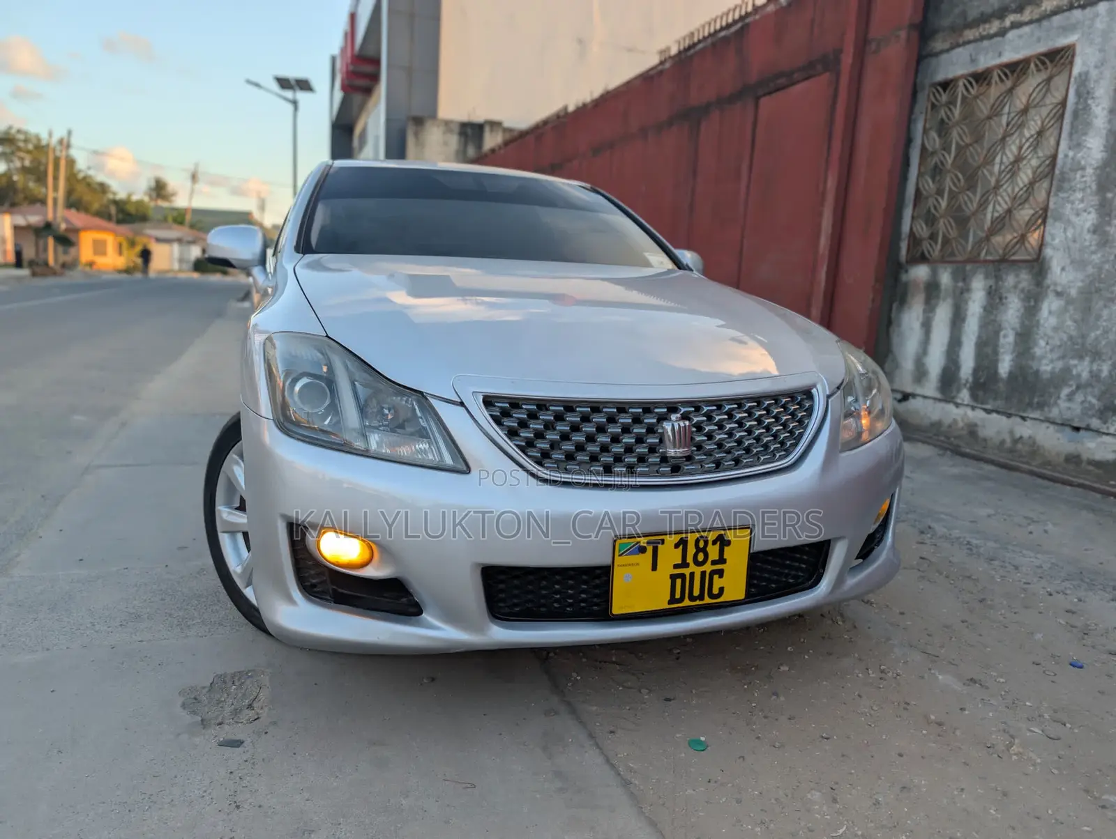 Toyota Crown 2009 Silver