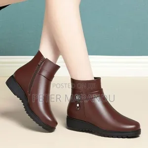 Buti Za Kike Za Ngozi (Women's Premium Fleece-Lined Ankle Boots)