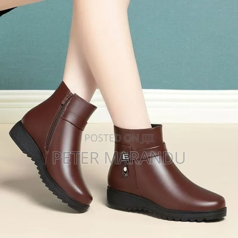 Buti Za Kike Za Ngozi (Women's Premium Fleece-Lined Ankle Boots)