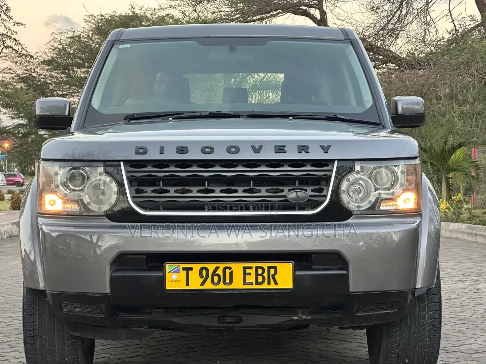 Land Rover Discovery 2011
