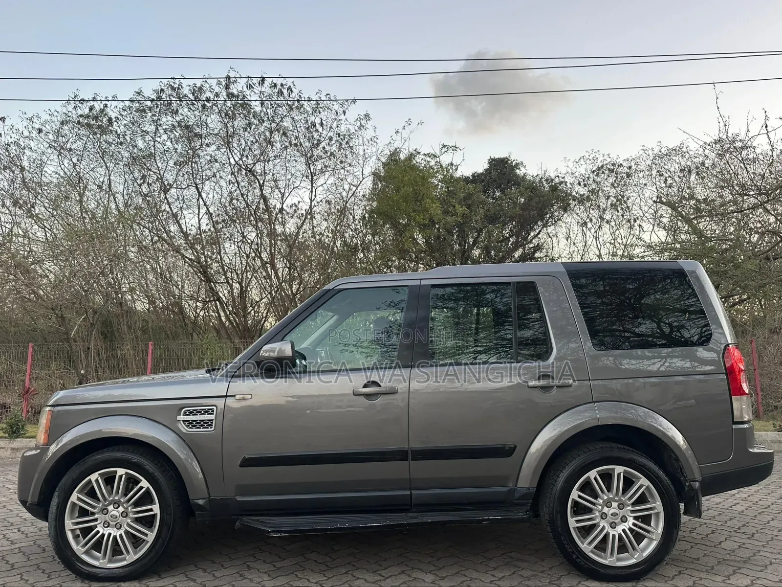 Land Rover Discovery 2011