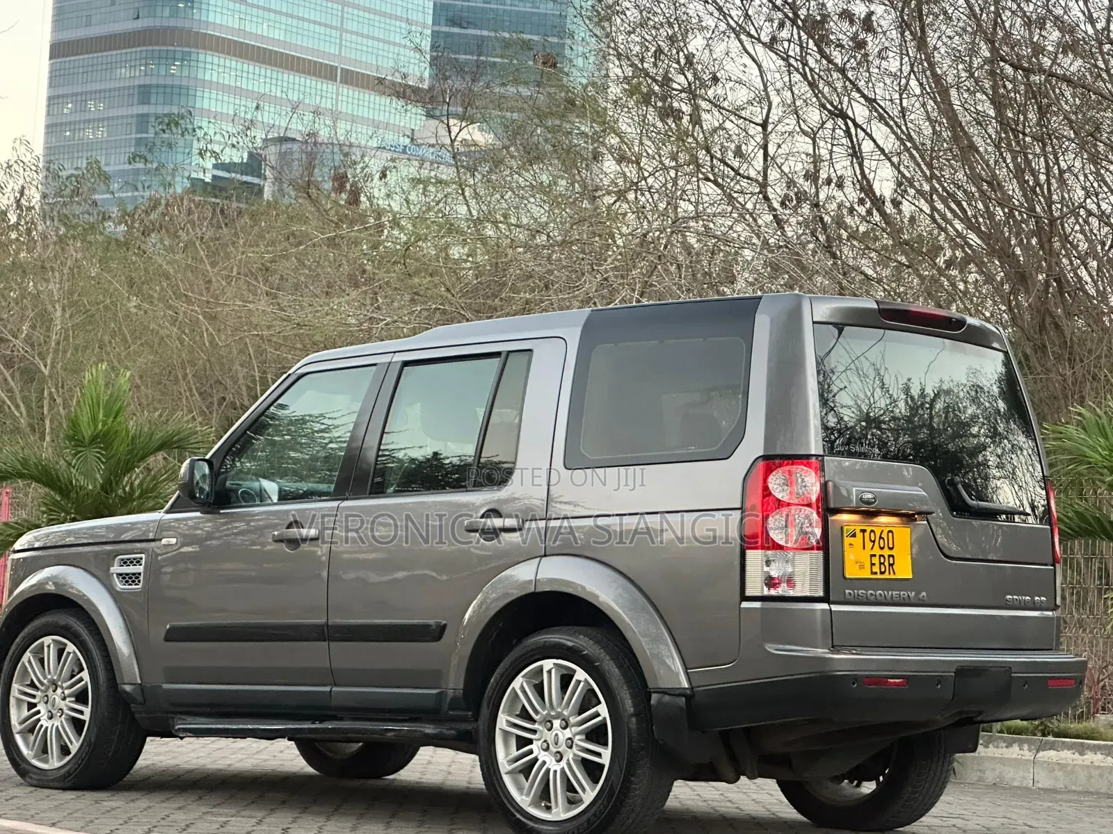Land Rover Discovery 2011