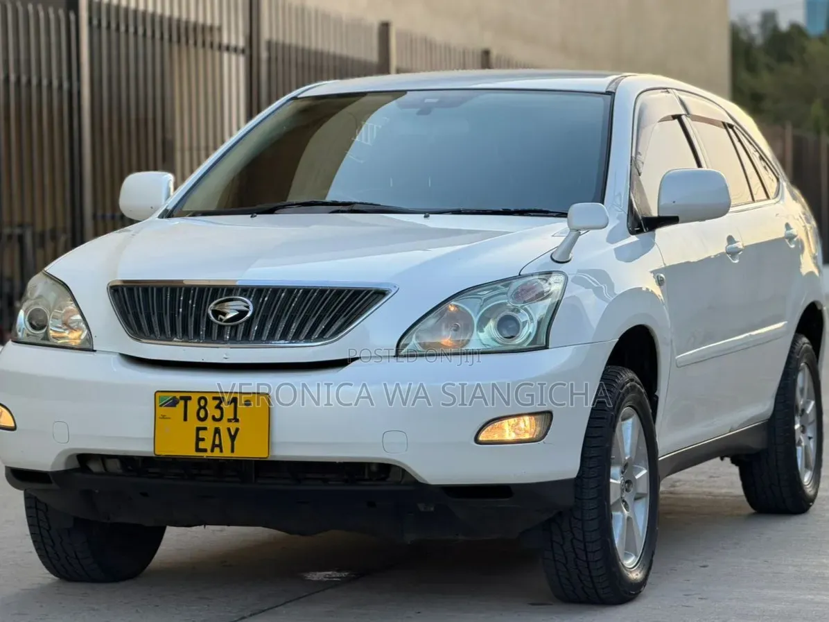 Toyota Harrier 2006 White