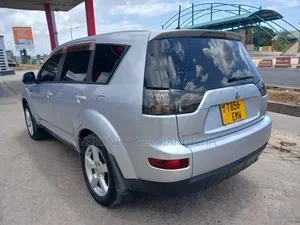 Mitsubishi Outlander 2006 Silver