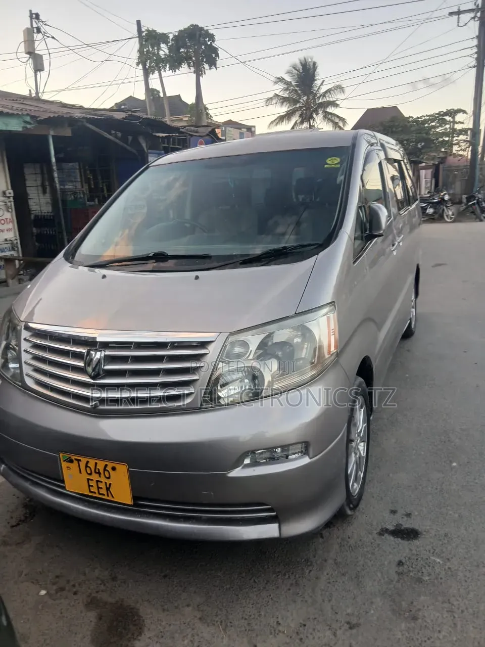 Toyota Alphard 2006