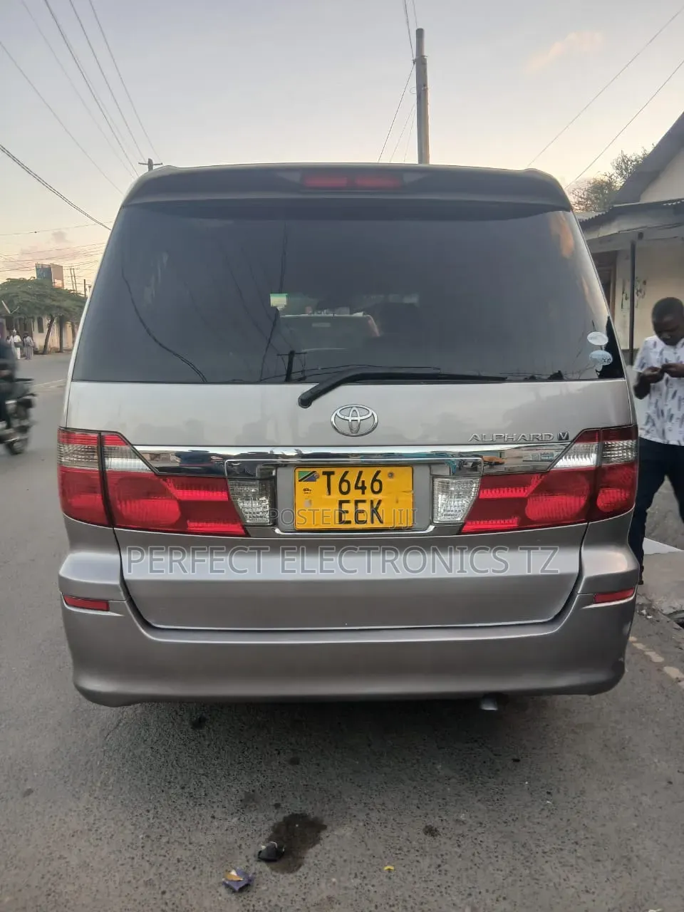 Toyota Alphard 2006