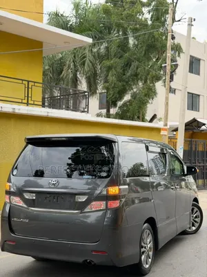 Toyota Vellfire 2011 Gray