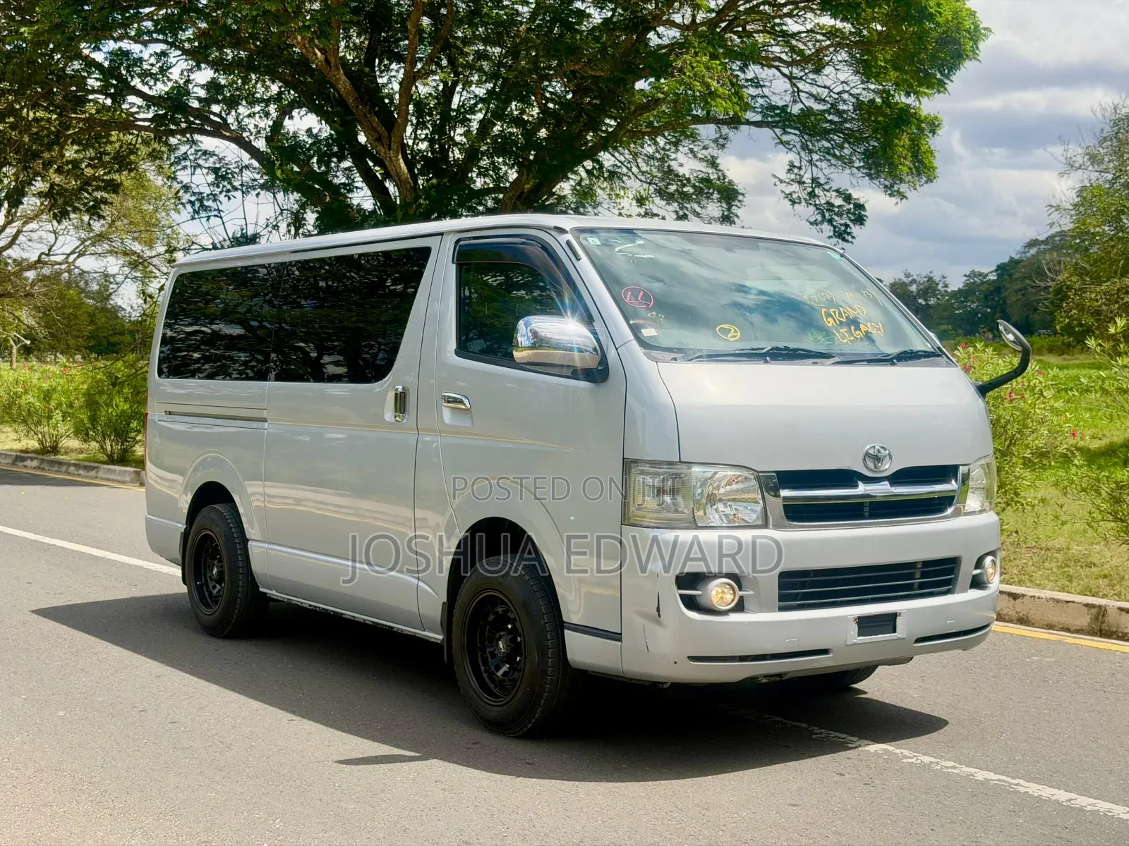 New Toyota Grand HiAce 2002 Silver