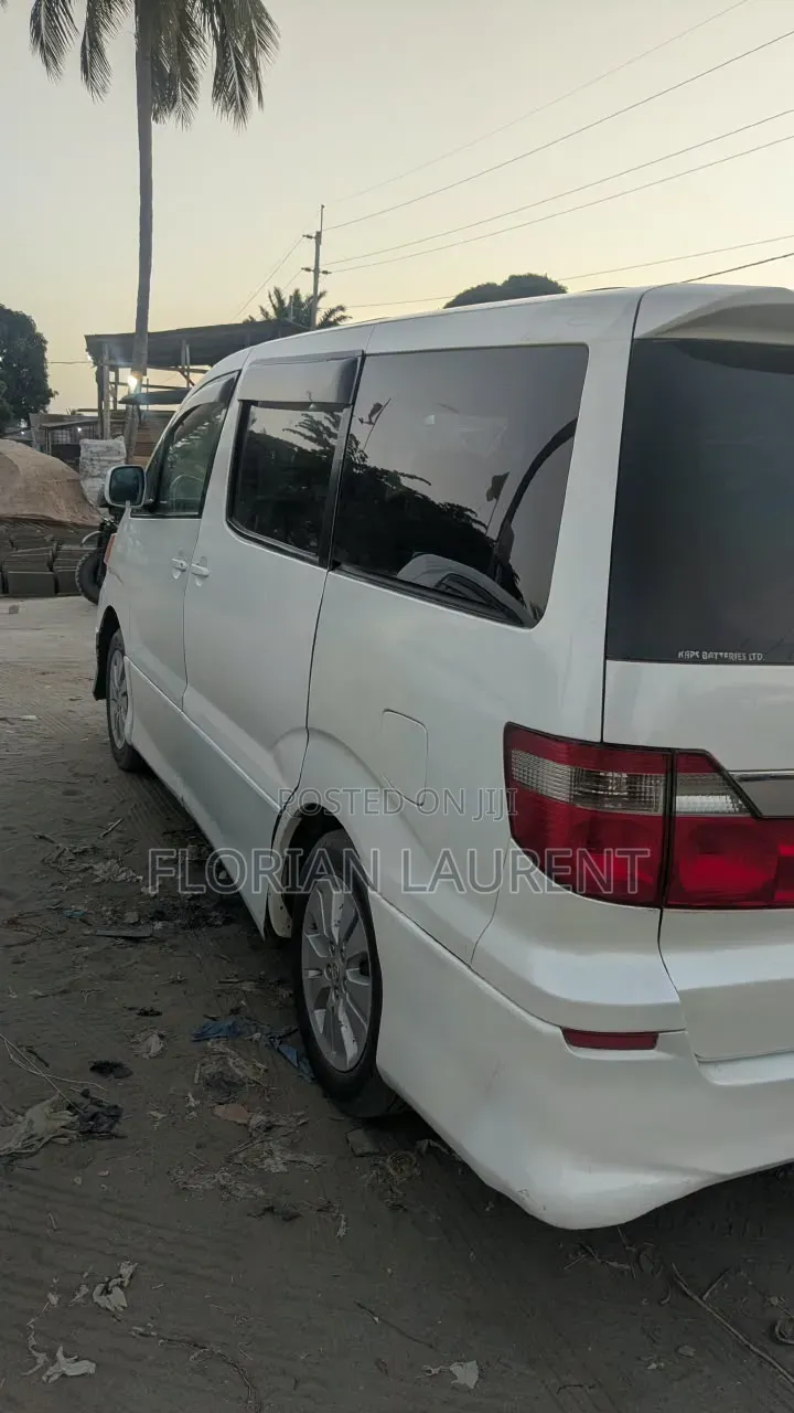 Toyota Alphard 2007 White